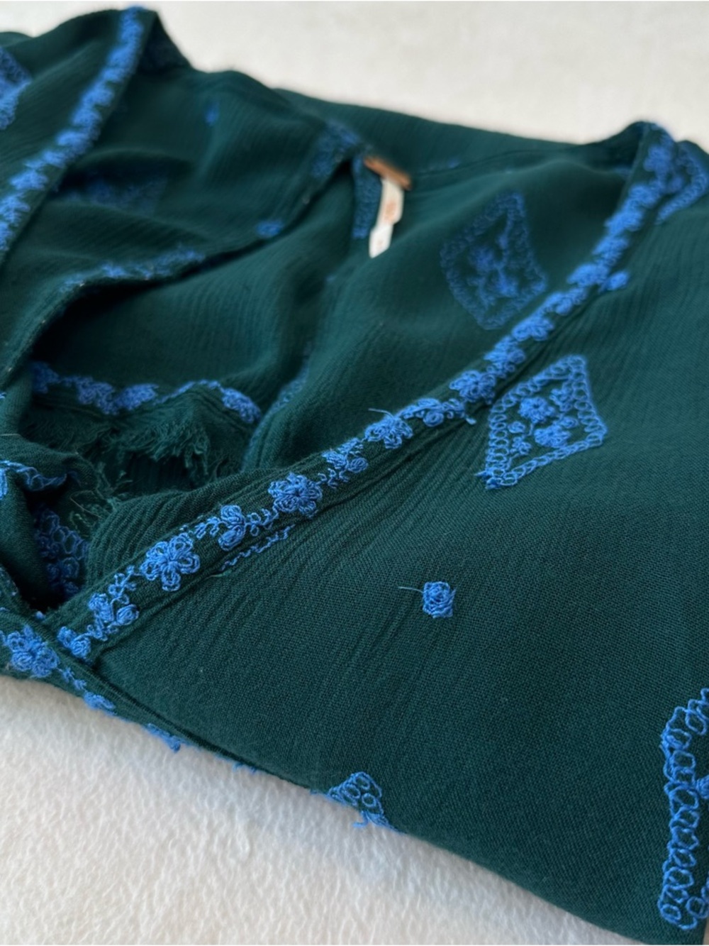 Free People Diamond Embroidered Tunic Top Gauzy Sheer size Small Mermaid Forest - Picture 15 of 16